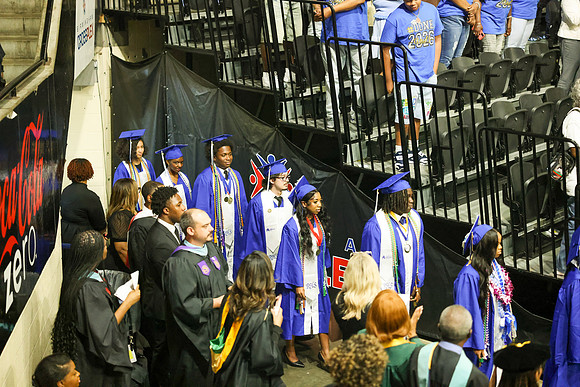 grad-15